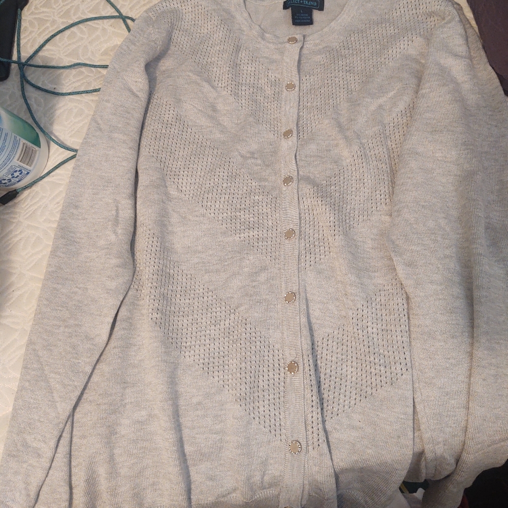 Women's sweater
